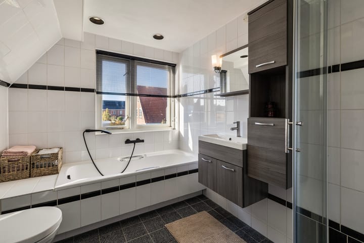 Foto 5 van Burgemeester Dekkerstraat 2