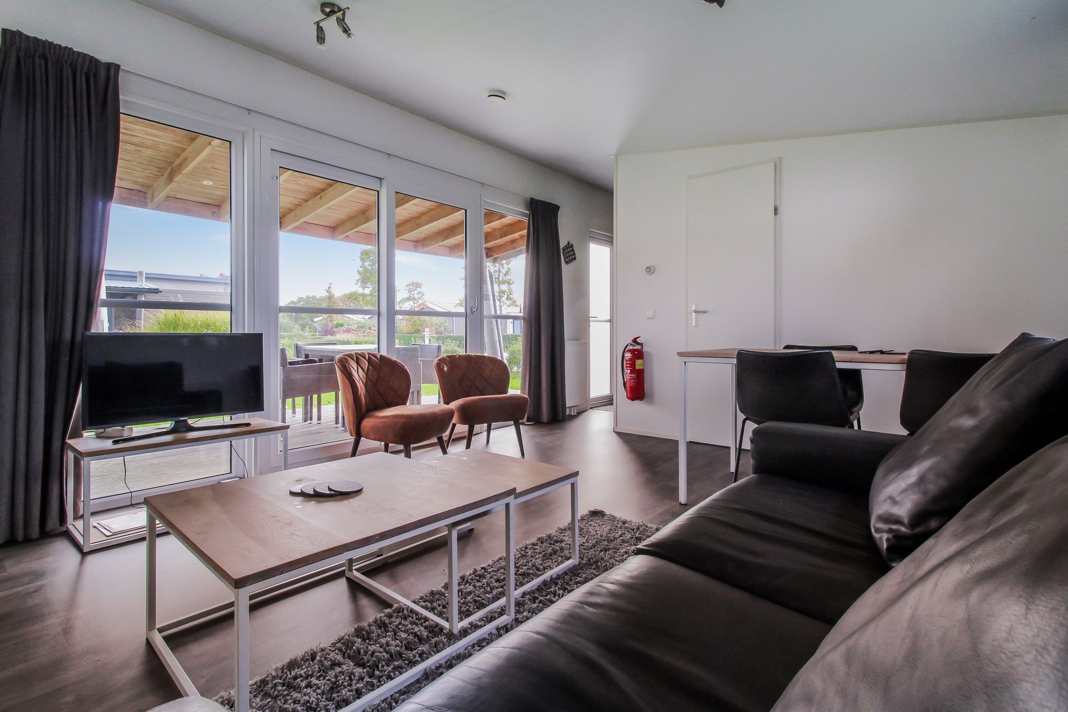 Foto 6 van Zuiderdijk 1-21