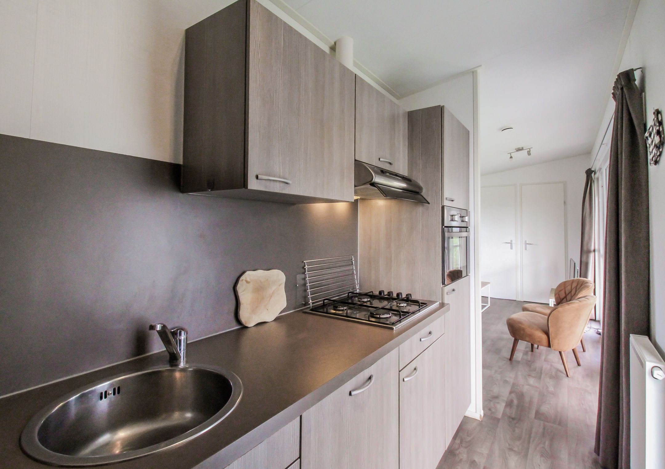 Foto 9 van Zuiderdijk 1-21