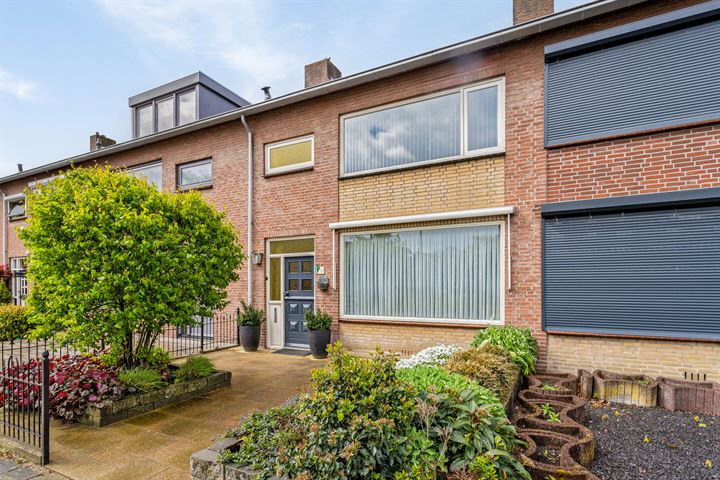 View photo 1 of Van Coehoornstraat 34