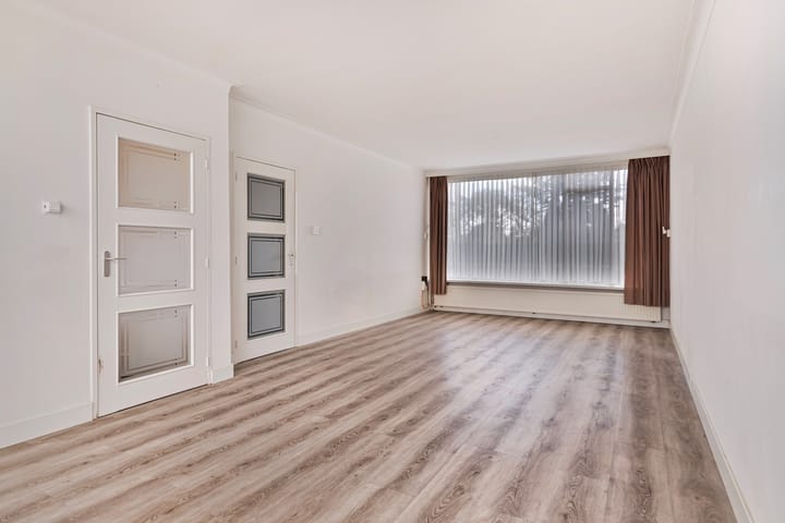 Foto 2 van Deken Baekersstraat 47