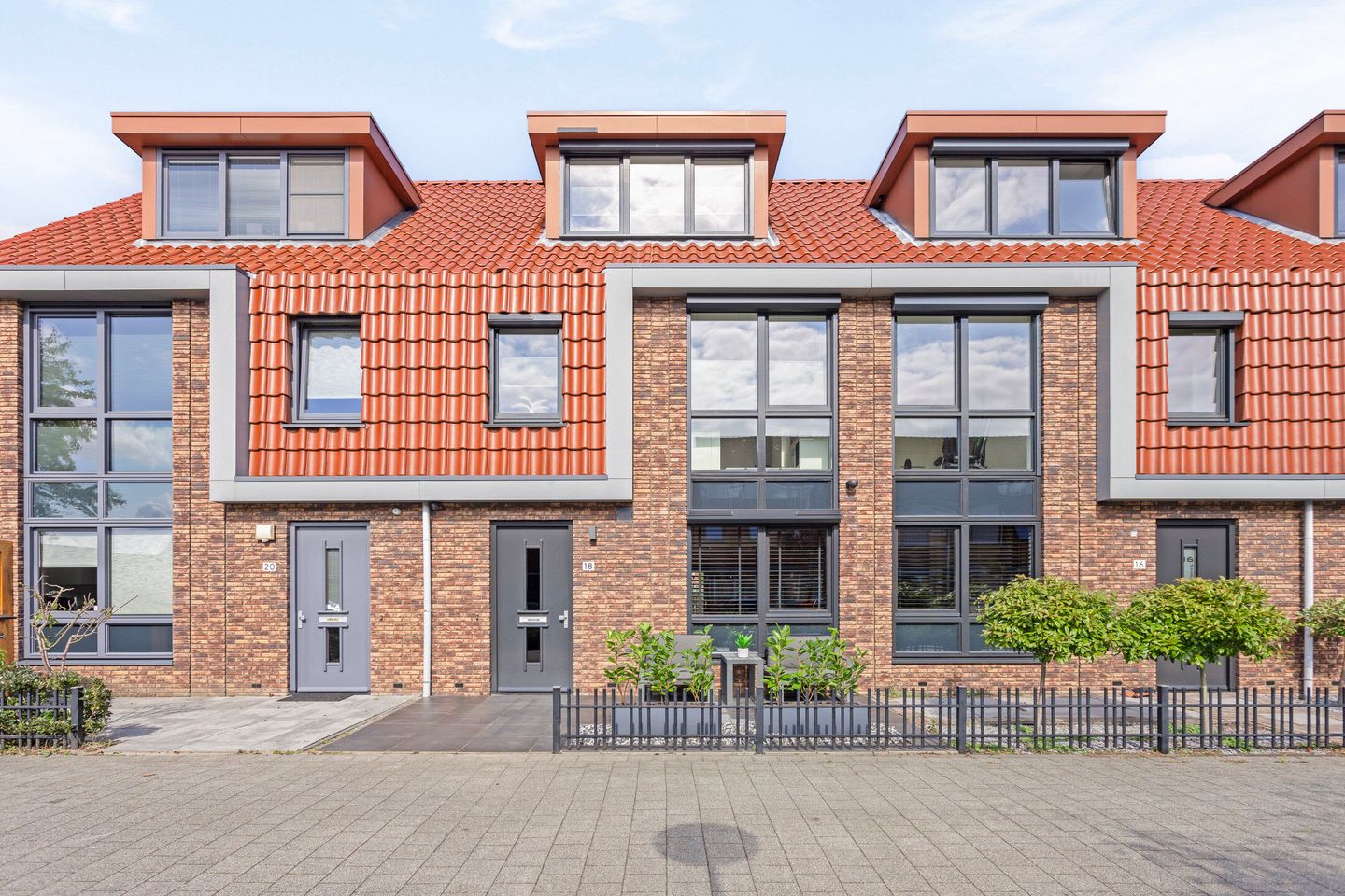 Foto 1 van Saarland 18