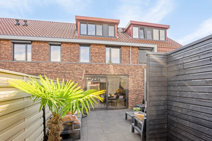 Foto 34 van Saarland 18