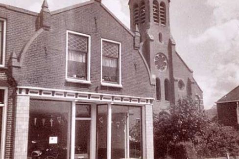 View photo 44 of Dorpsstraat 347