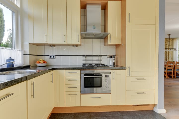 Photo 13 of Kamille 4