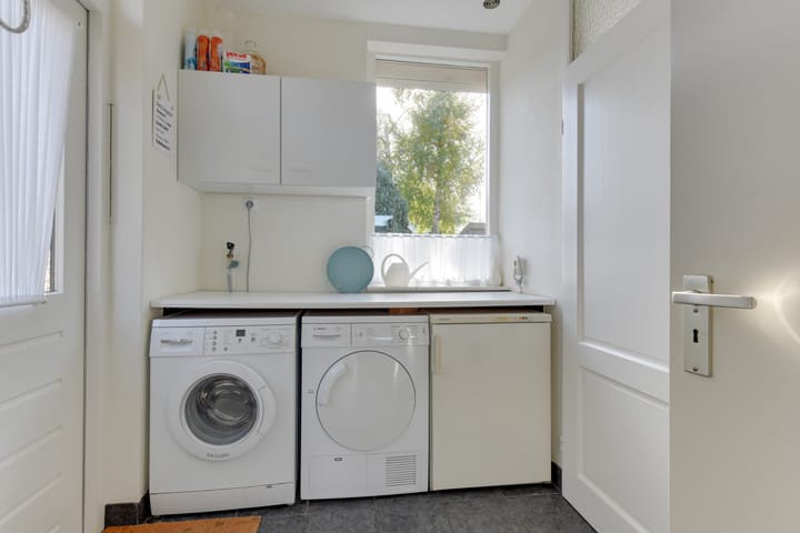 Photo 14 of Kamille 4