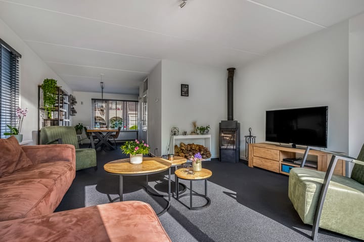 Foto 2 van James Grieve 11