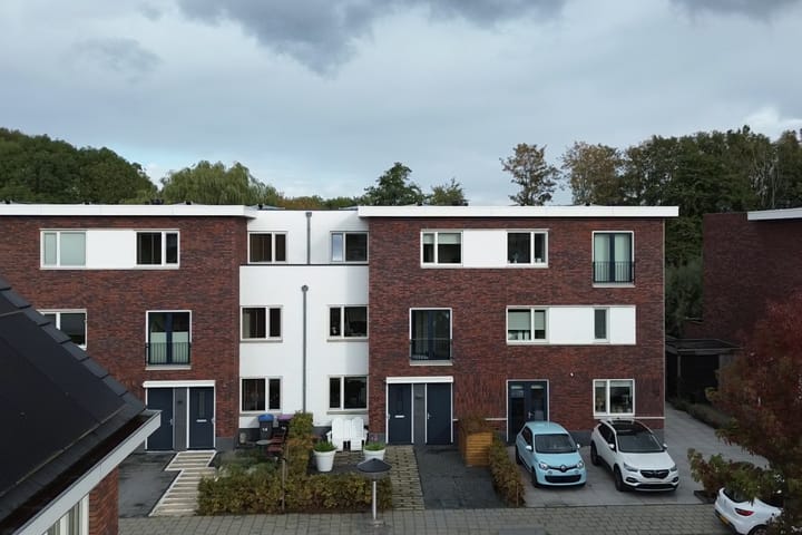 Foto 7 van Satellietstraat 12