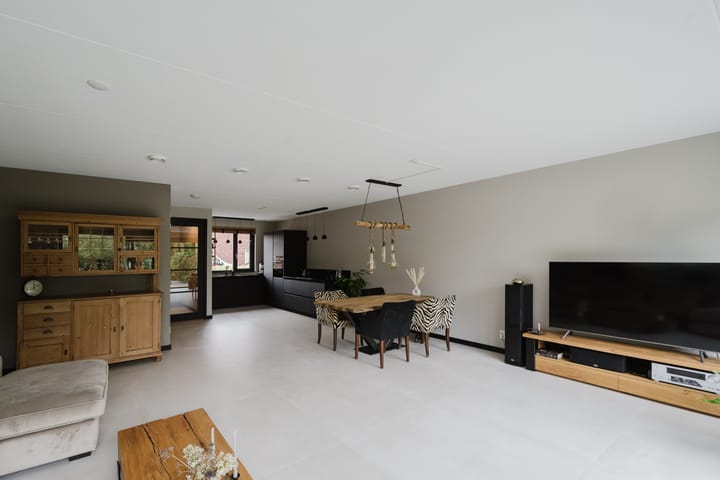 Foto 12 van Satellietstraat 12