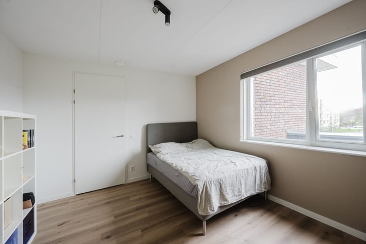 Foto 39 van Satellietstraat 12