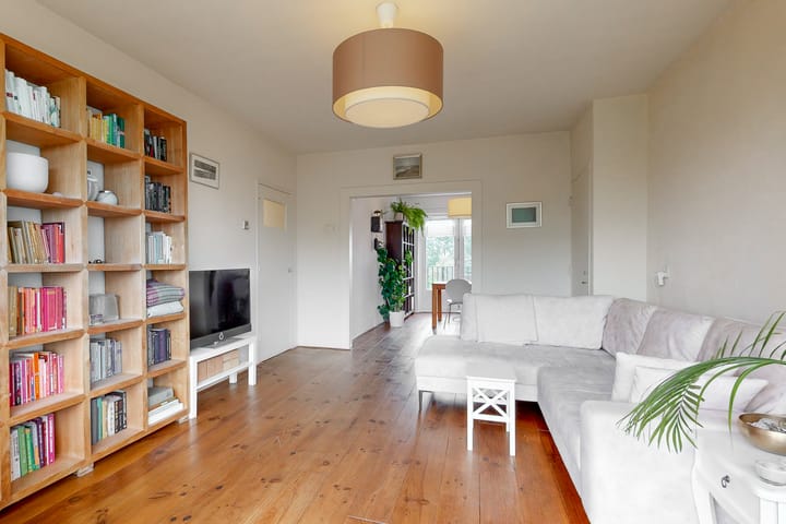 Photo 10 of Mr. Jan Gerritszlaan 87-III