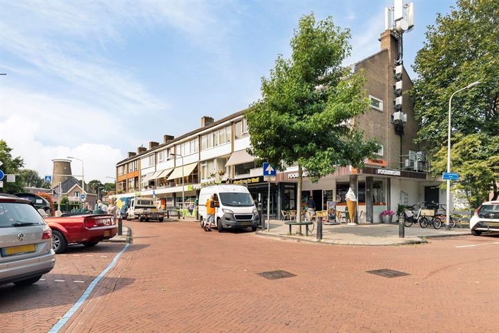 Bekijk foto 39 van Abraham Kuyperstraat 7