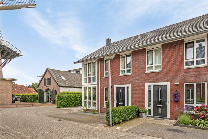 Bekijk foto 49 van Notaris van Puttenstraat 16