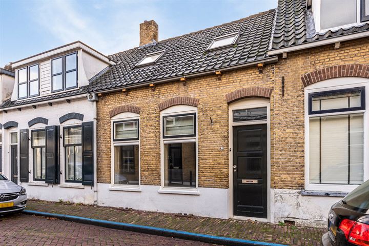 Bekijk foto 3 van Weeshuisstraat 12