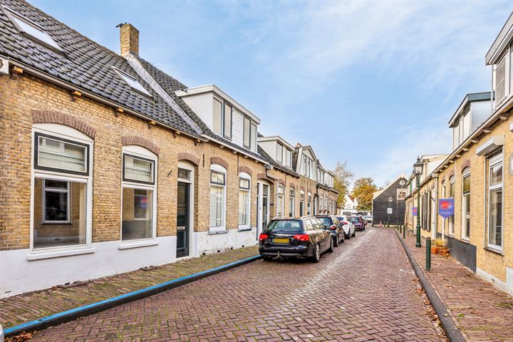 Bekijk foto 4 van Weeshuisstraat 12