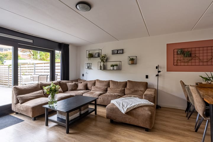 Photo 14 of Lusthofstraat 56