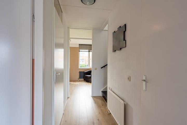 Photo 21 of Lusthofstraat 56