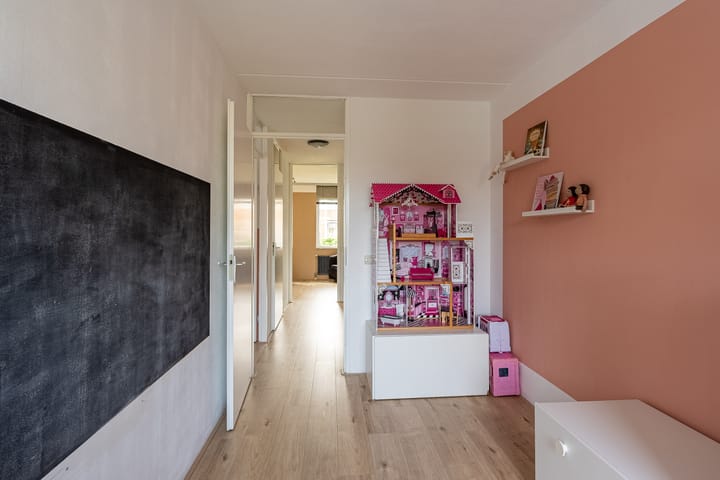 Photo 27 of Lusthofstraat 56