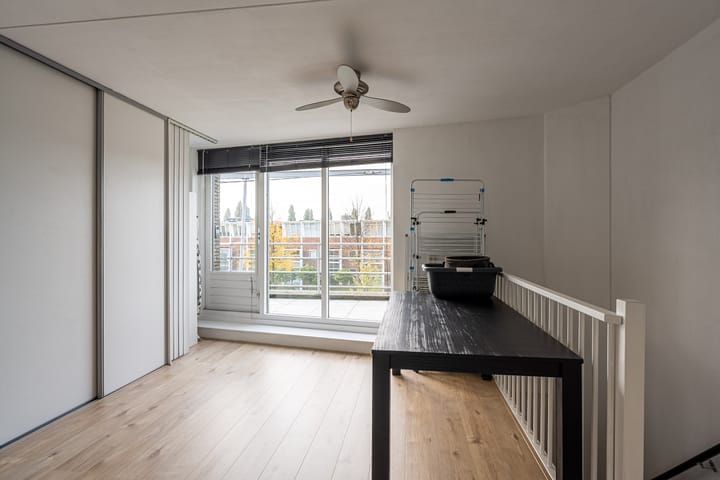 Photo 29 of Lusthofstraat 56