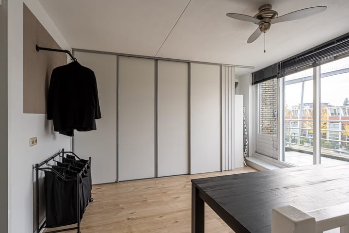 Photo 30 of Lusthofstraat 56