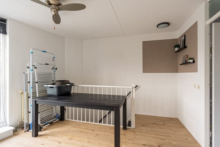 Photo 32 of Lusthofstraat 56