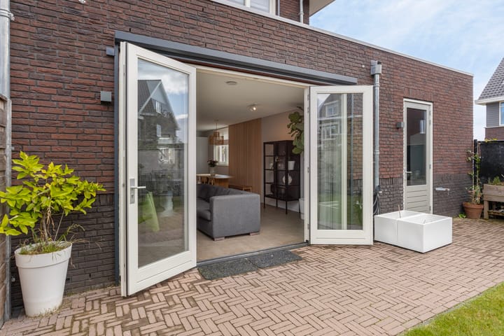 Photo 27 of Claudius Civilis 16