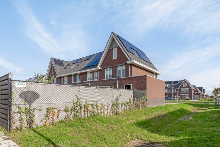 Photo 33 of Claudius Civilis 16