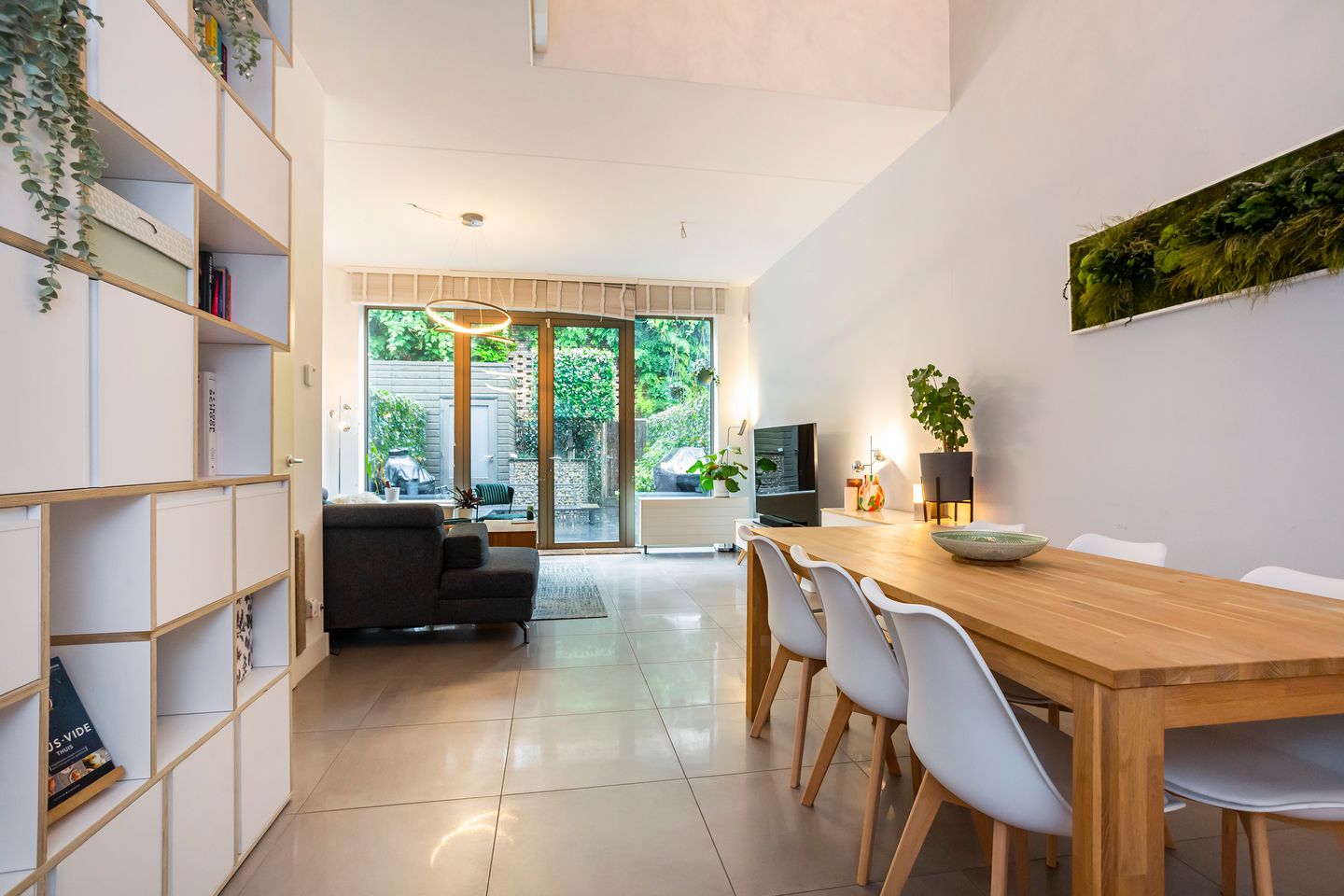 Foto 1 van Parallelweg 110