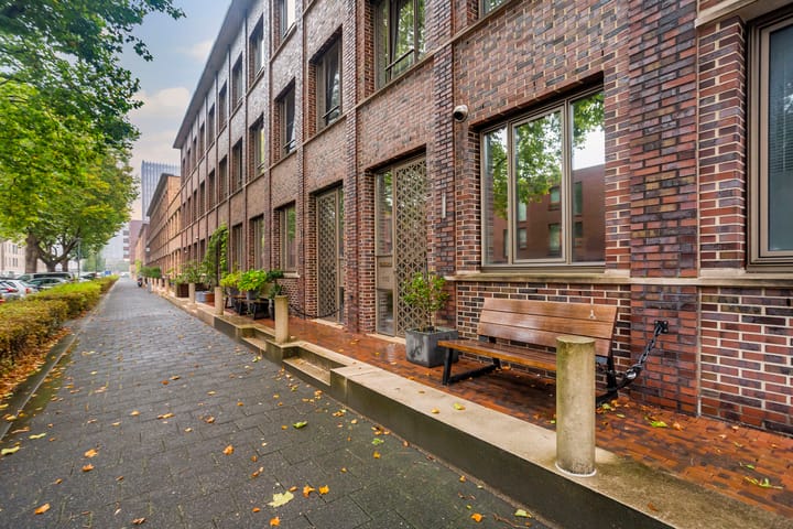 Foto 28 van Parallelweg 110