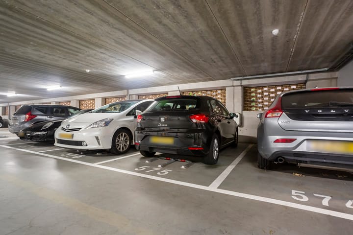 Foto 30 van Parallelweg 110