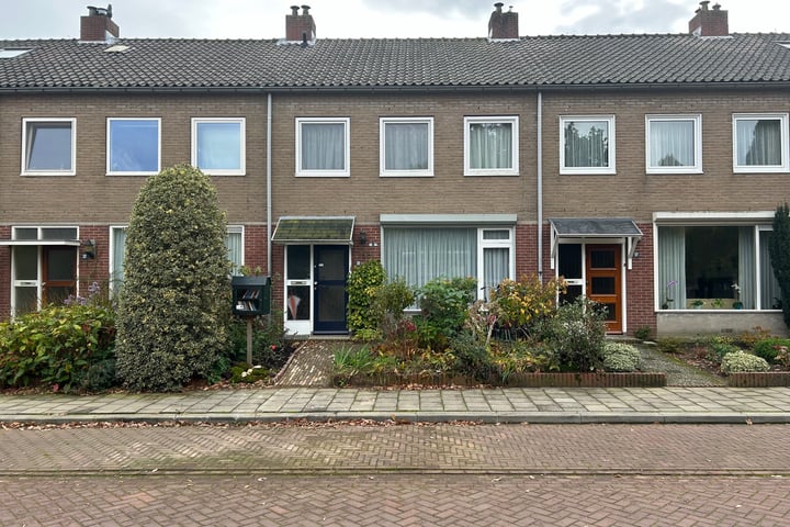 Bekijk foto 1 van Berberisstraat 35