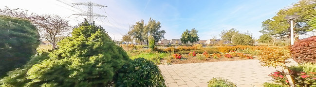 Bekijk 360° foto van Voortuin van Zeijerveen 2