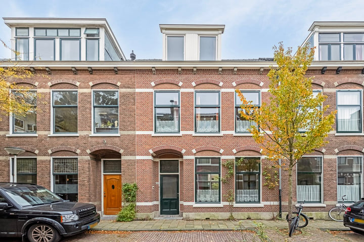 View photo 1 of Bilderdijkstraat 14