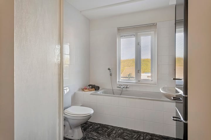 Foto 13 van Saltshof 1703