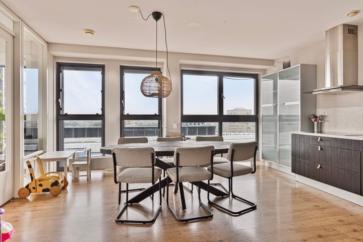 Foto 12 van Stationsplein 94