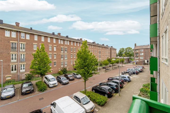 View photo 30 of Speelmanstraat 15-3