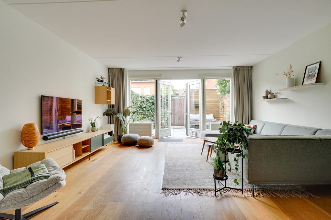 Photo 2 of Hooft Graaflandstraat 38-A