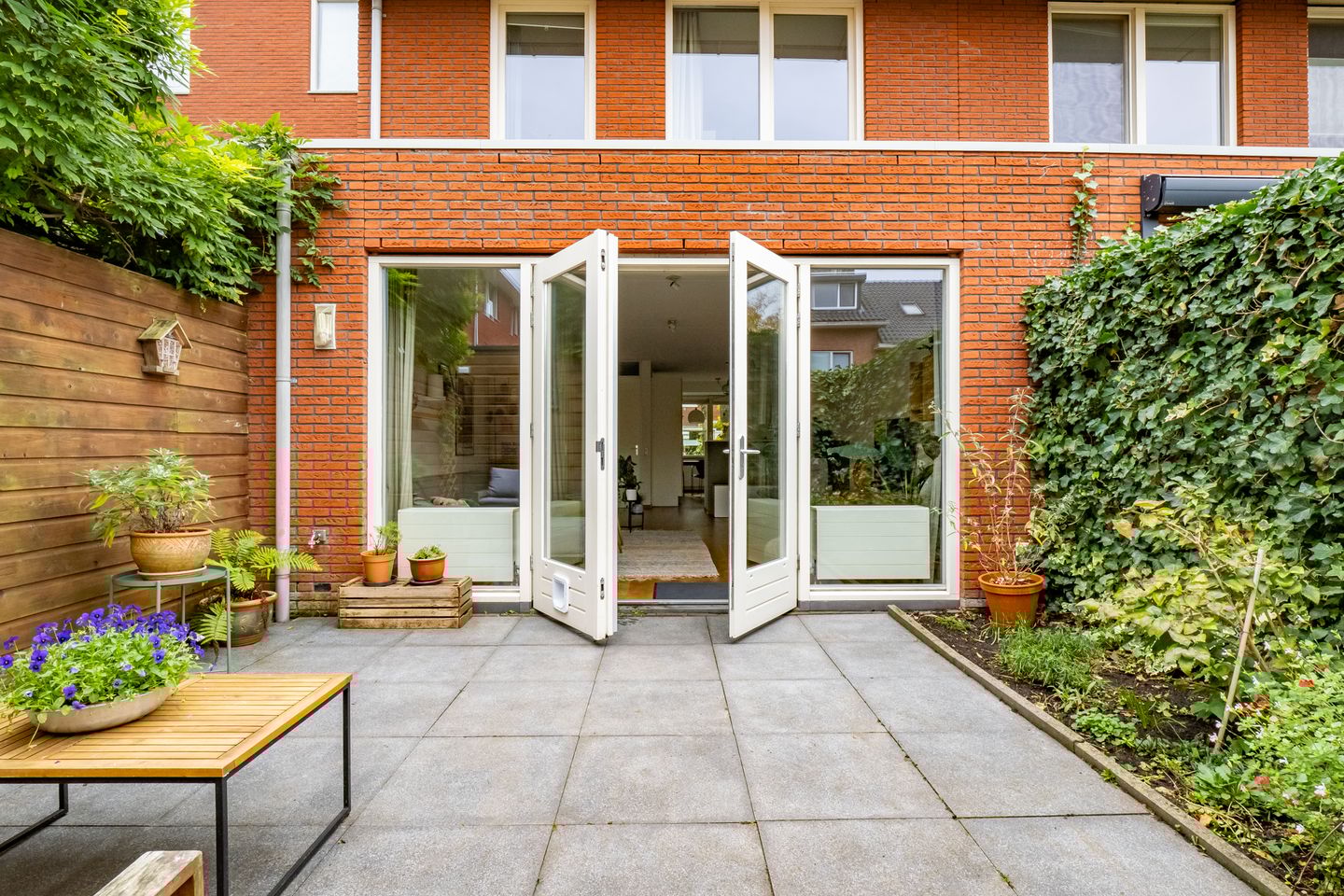 Photo 35 of Hooft Graaflandstraat 38-A