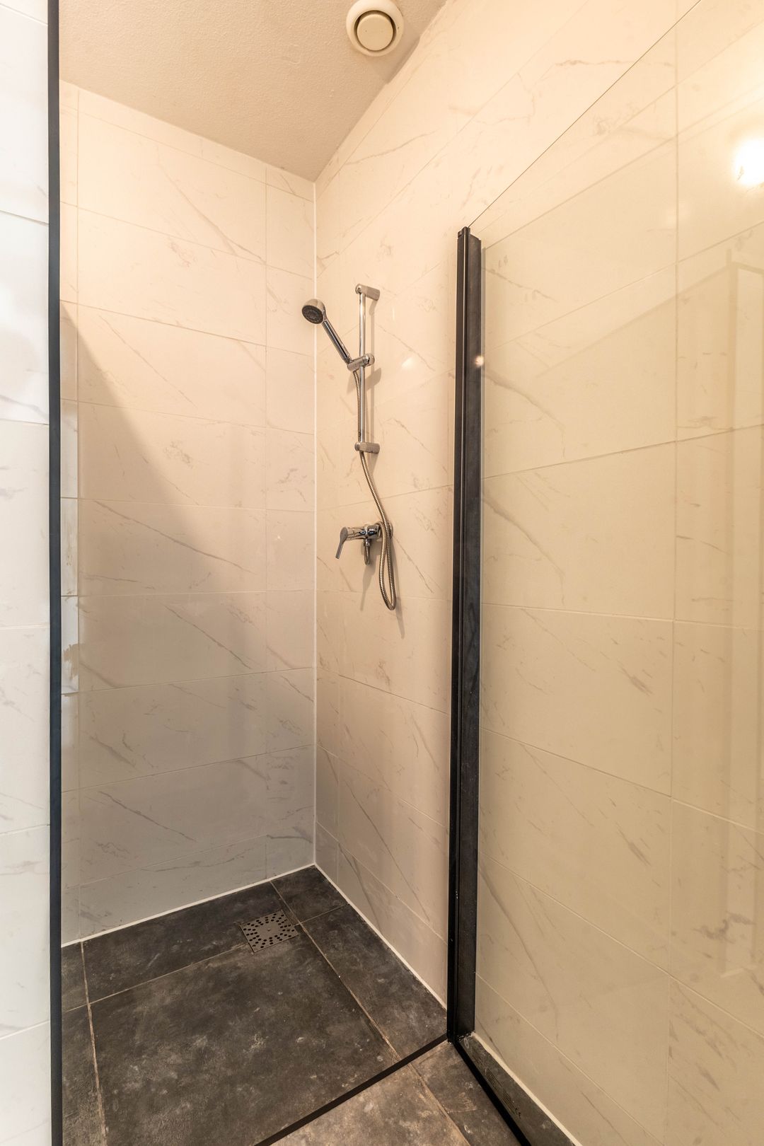 Foto 28 van Willem Nakkenstraat 12