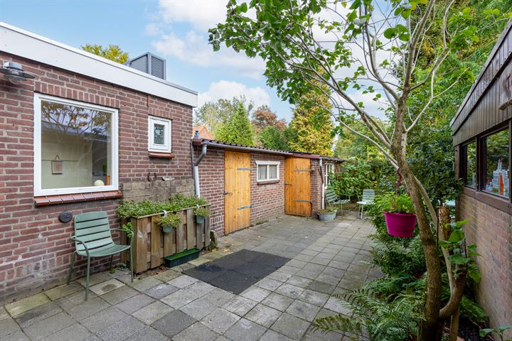 Bekijk foto 49 van Spoorstraat 25