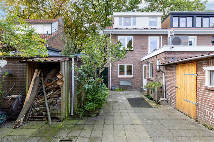 Bekijk foto 50 van Spoorstraat 25