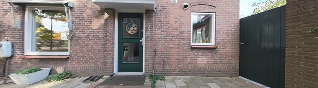 View 360° photo of Voortuin of Spoorstraat 25