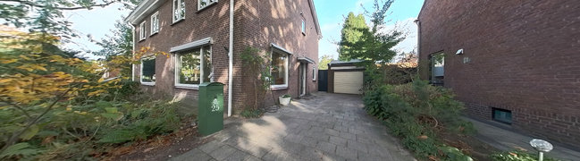 View 360° photo of Voortuin of Spoorstraat 25