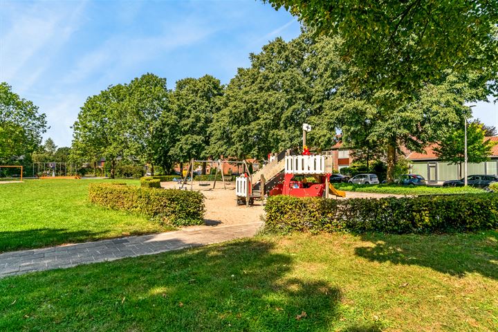 View photo 32 of Lindenlaan 491