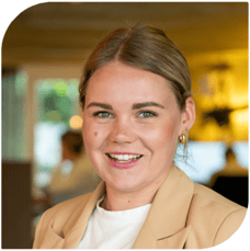 Leslie van den Brink - Commercieel Medewerker
