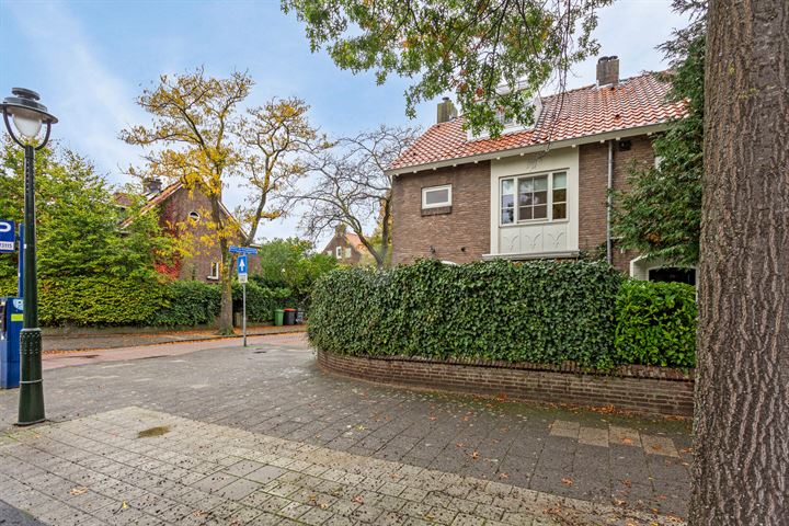 View photo 9 of Frederik Hendriklaan 100