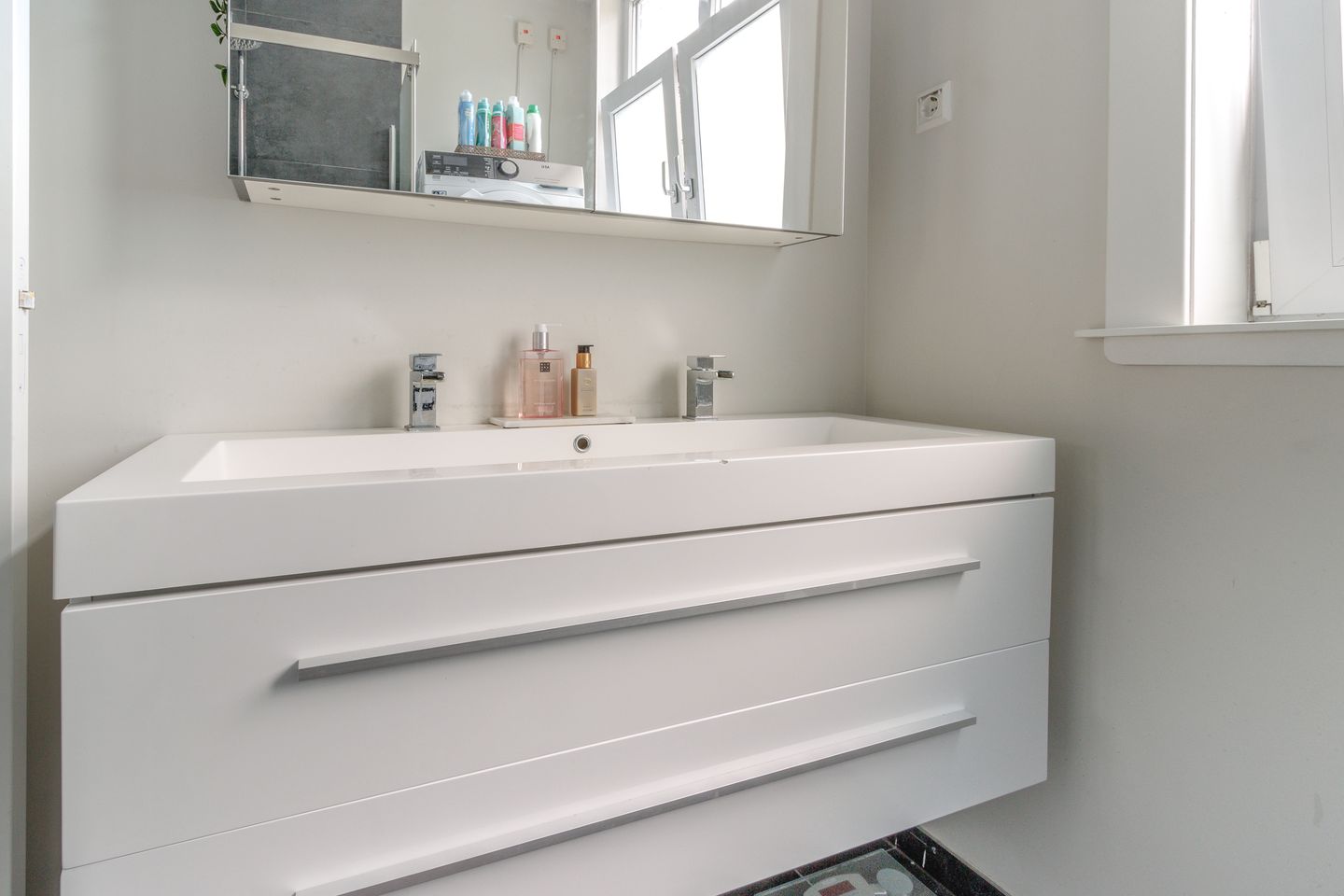 Foto 25 van Van 't Hoffstraat 21