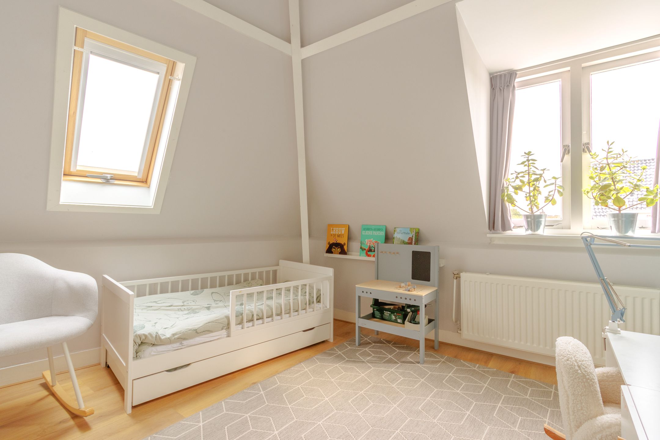 Foto 33 van Van 't Hoffstraat 21