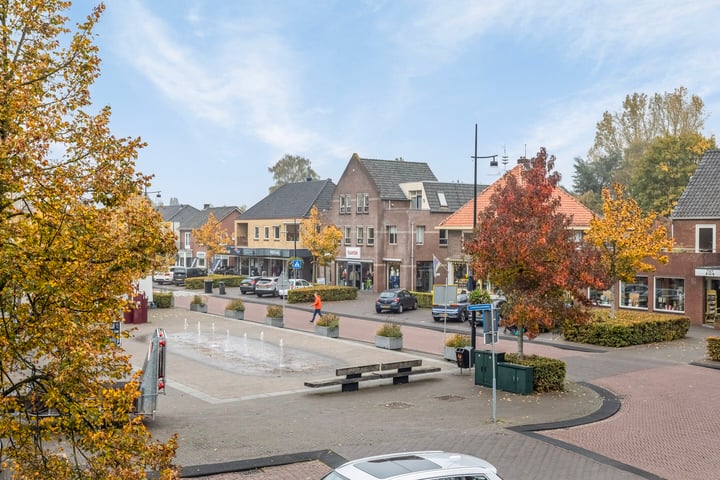 View photo 28 of Stuijvenburchstraat 127