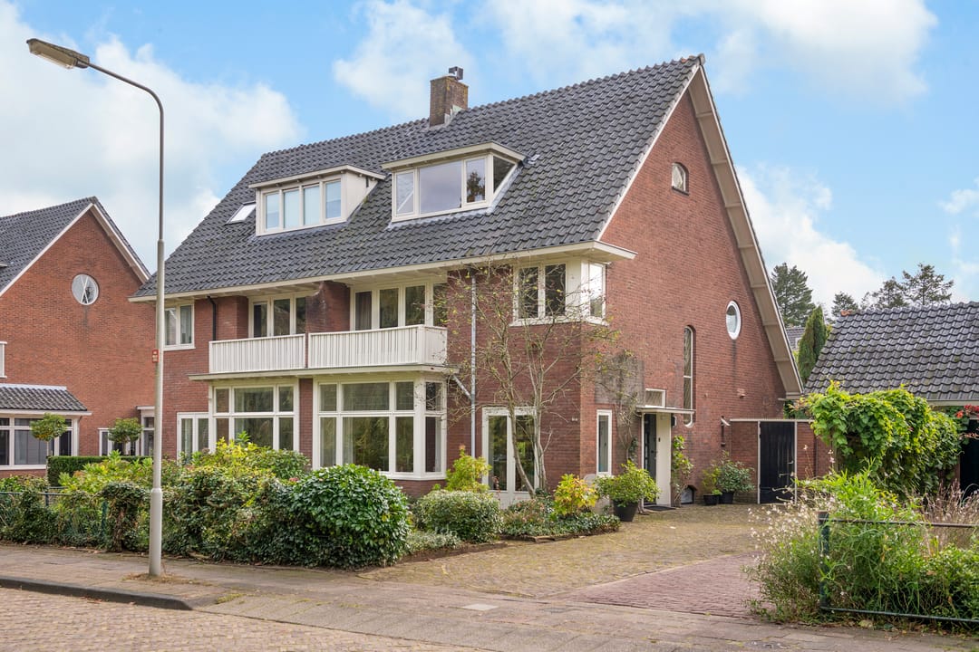 Photo 2 of Julianalaan 72